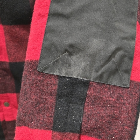 FJALLRAVEN CANADA WOOL PADDED JACKET SHACKET RED BLACK BUFFALO PLAID MEN MEDIUM - Picture 7 of 16
